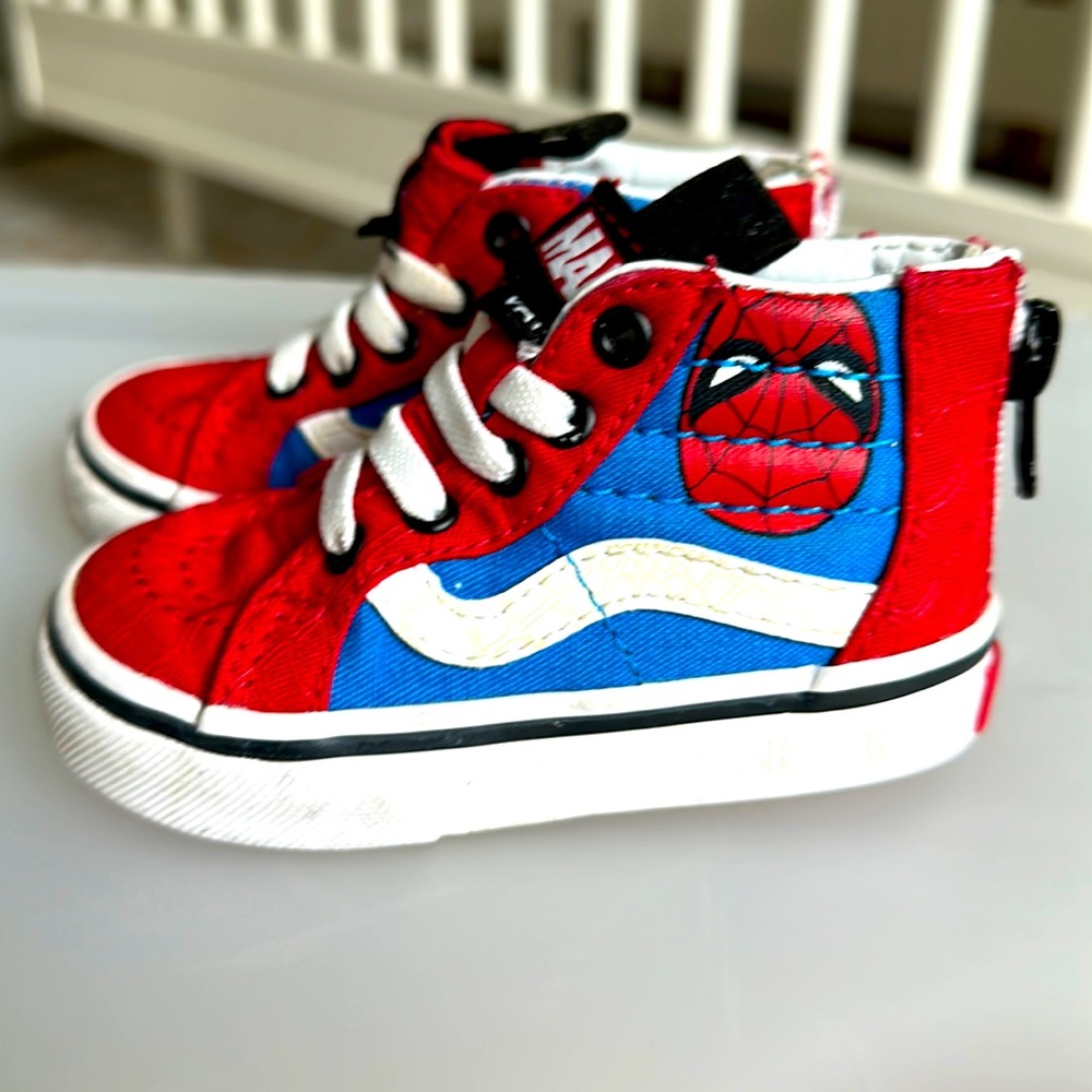 Vans - Marvel Spider-Man - infant/toddler size 4